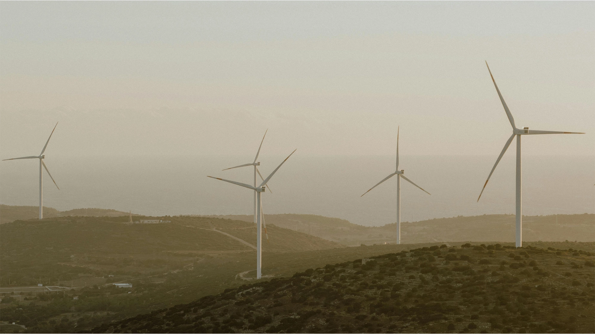 SBL-Solutions-wind-turbine-installation-support-in-post