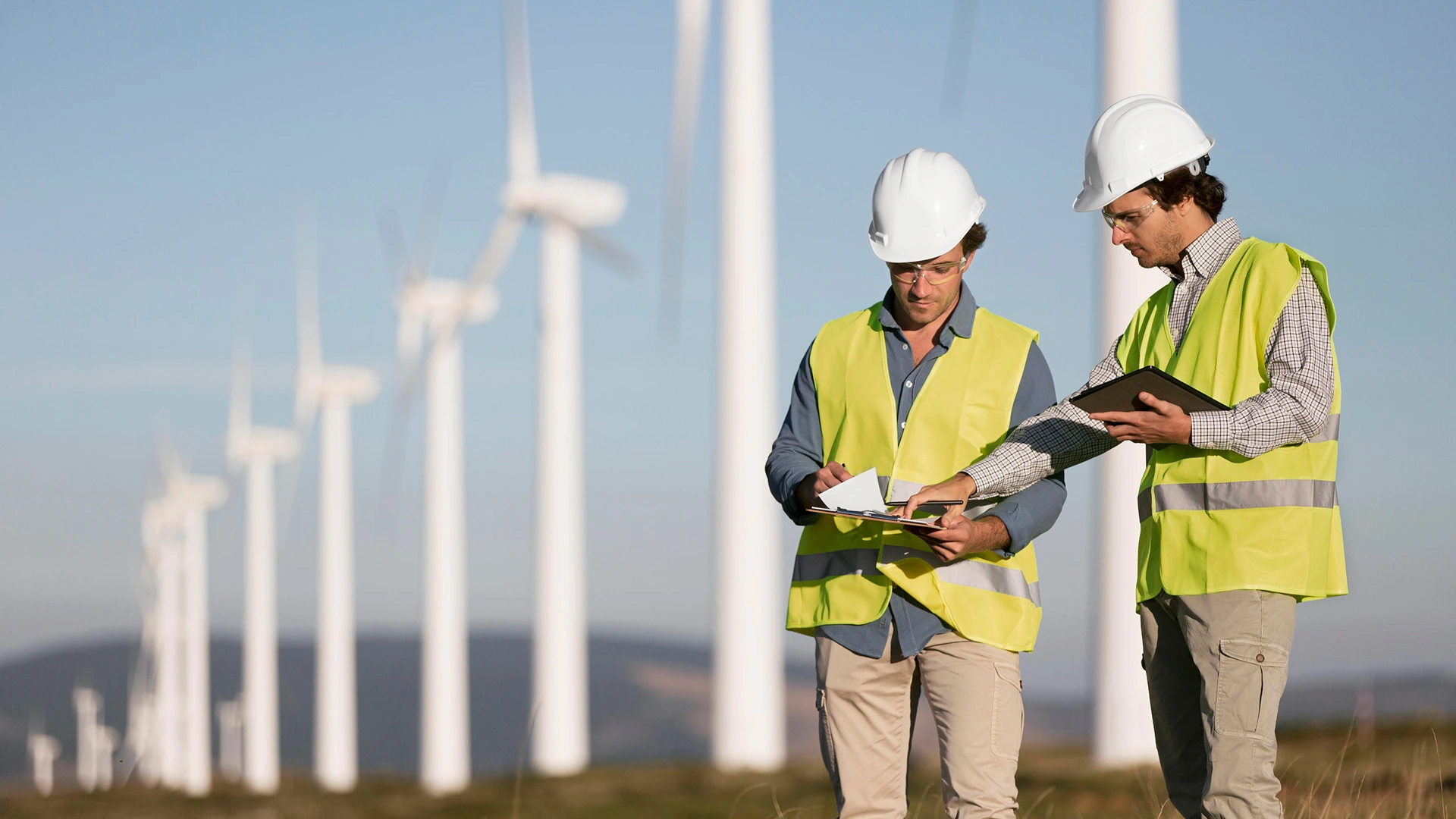Managing Remote Wind Farm Construction Projects: Workforce, Logistics & Site Challenges